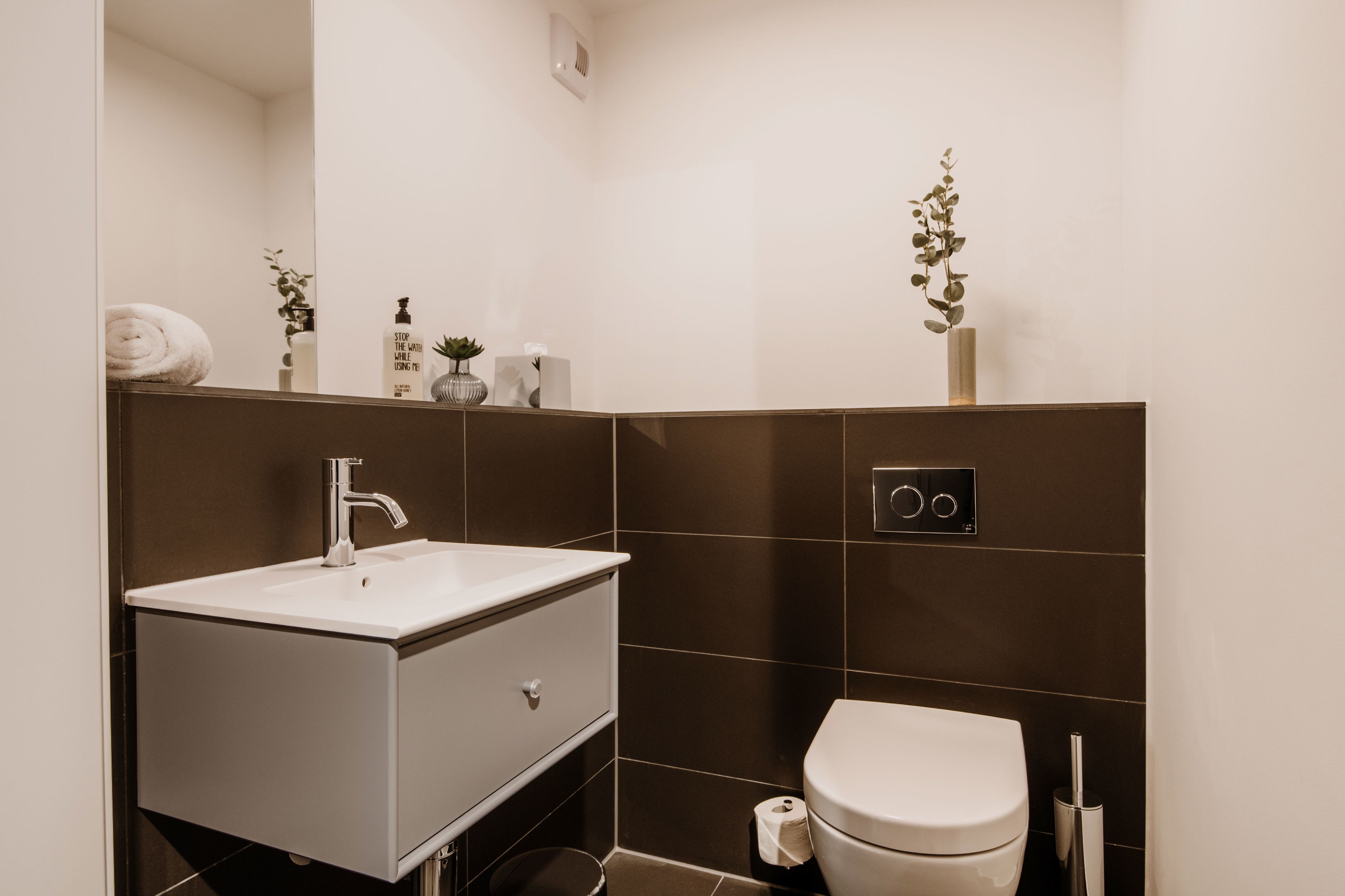 Timehouse Service Apartment
