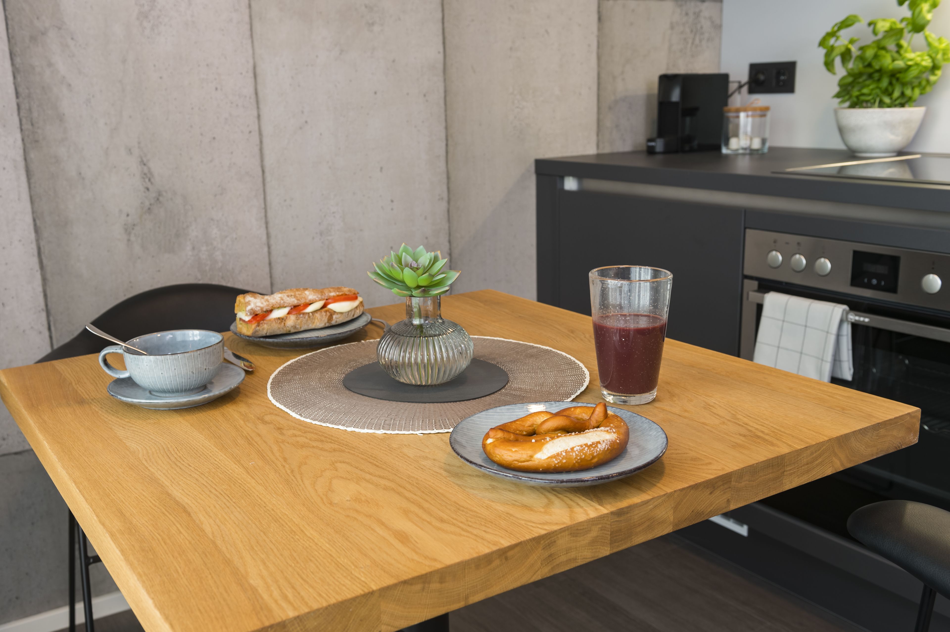 Timehouse Service Apartment