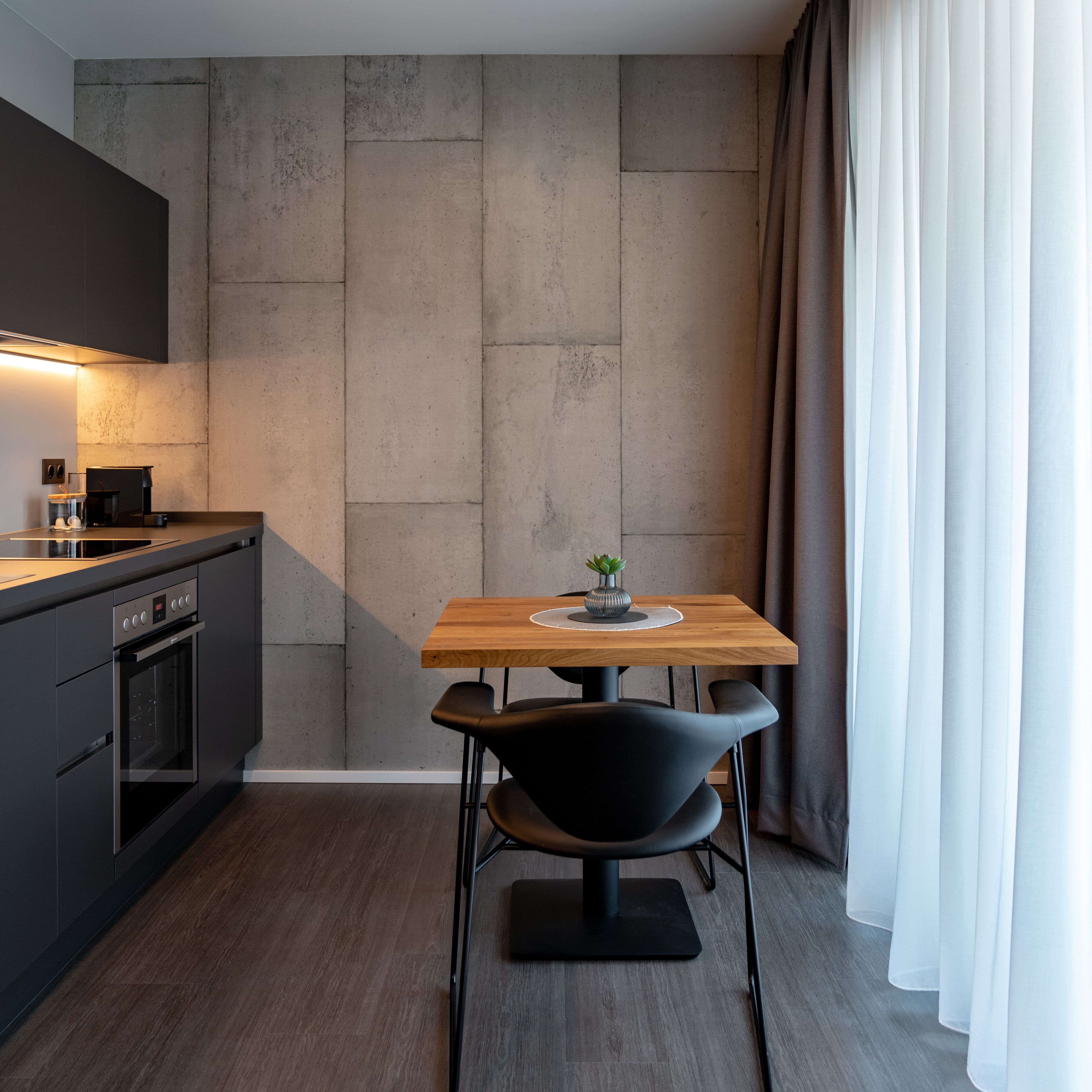 Timehouse Service Apartment