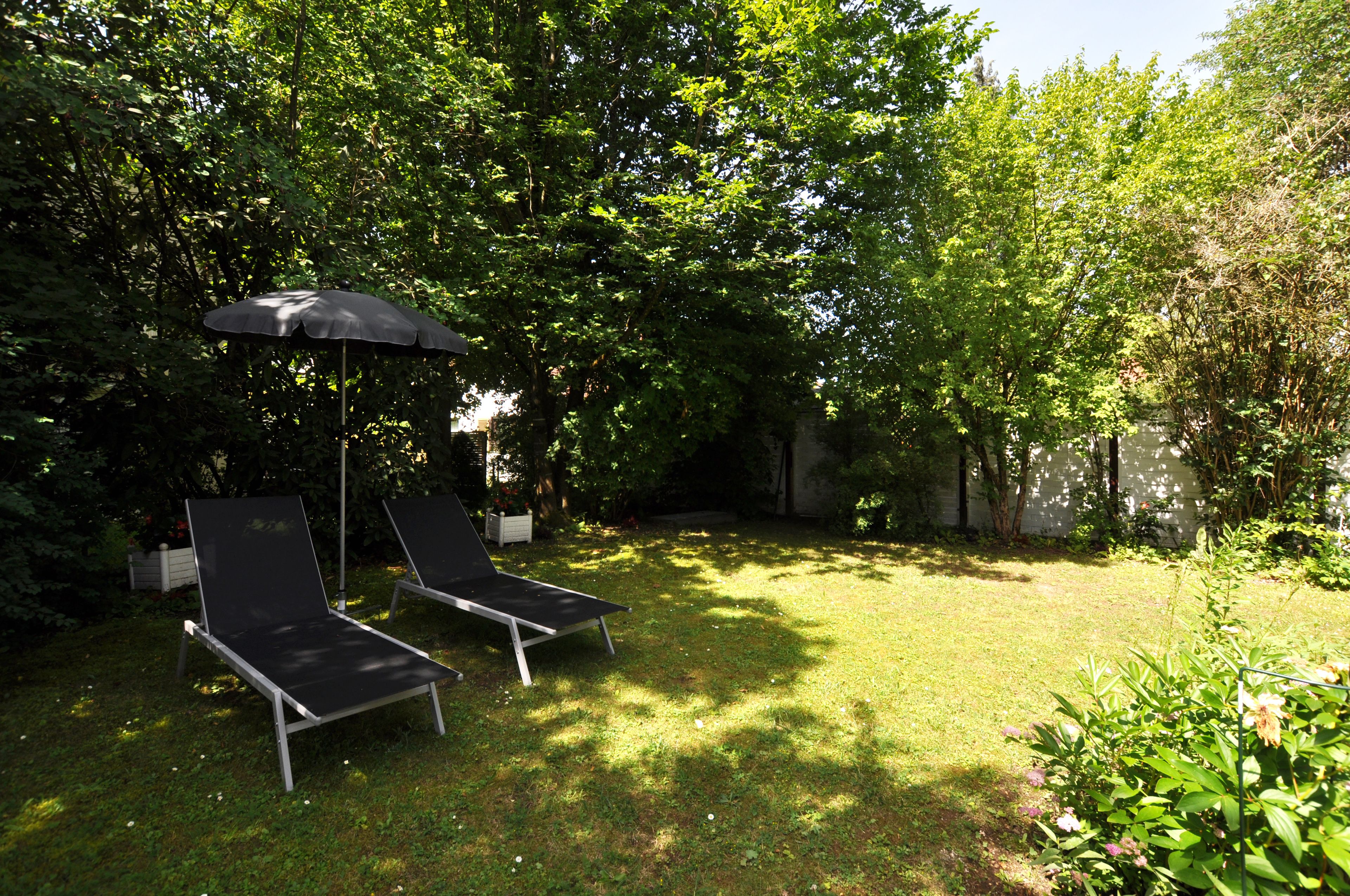 Villa Waldperlach by Blattl