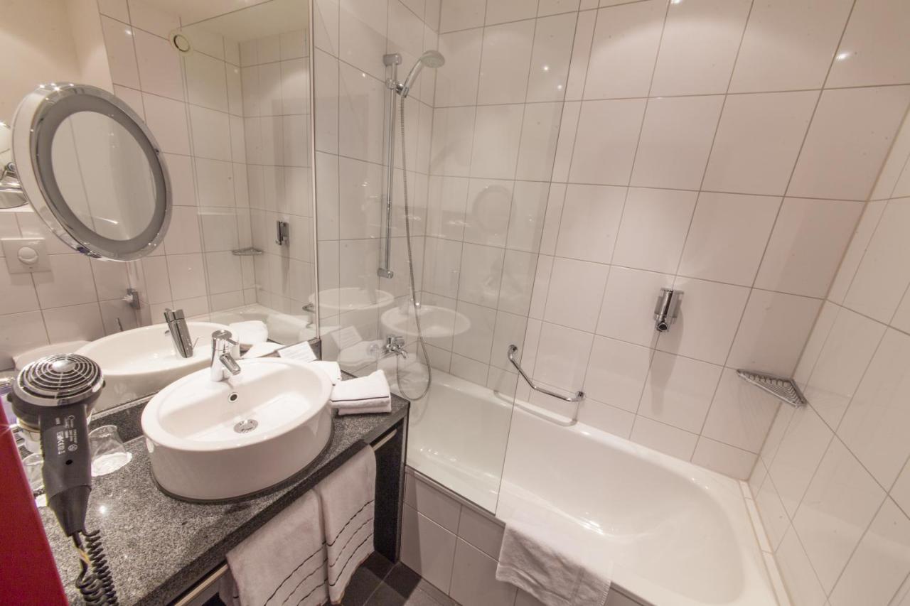 NOVINA HOTEL Tillypark