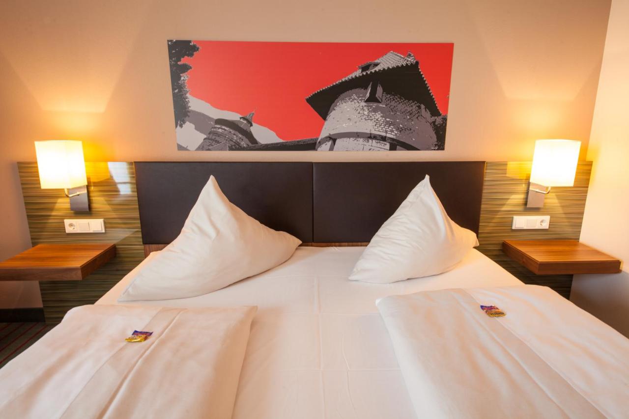 NOVINA HOTEL Tillypark