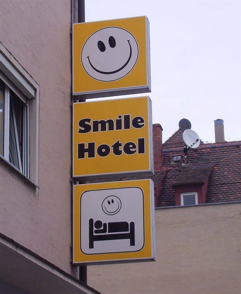 Smile - Hotel