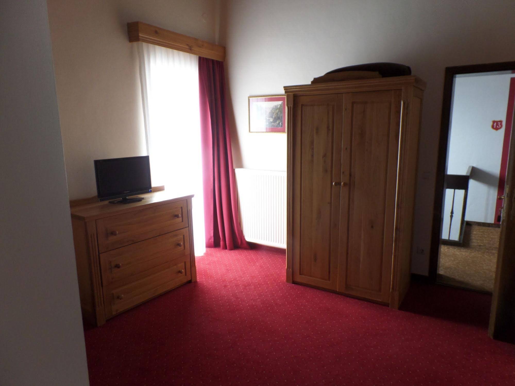 Hotel Gundl Alm
