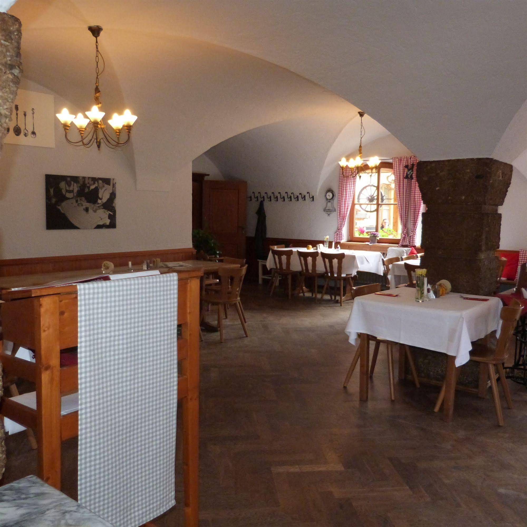 Hotel & Restaurant Alpenglück