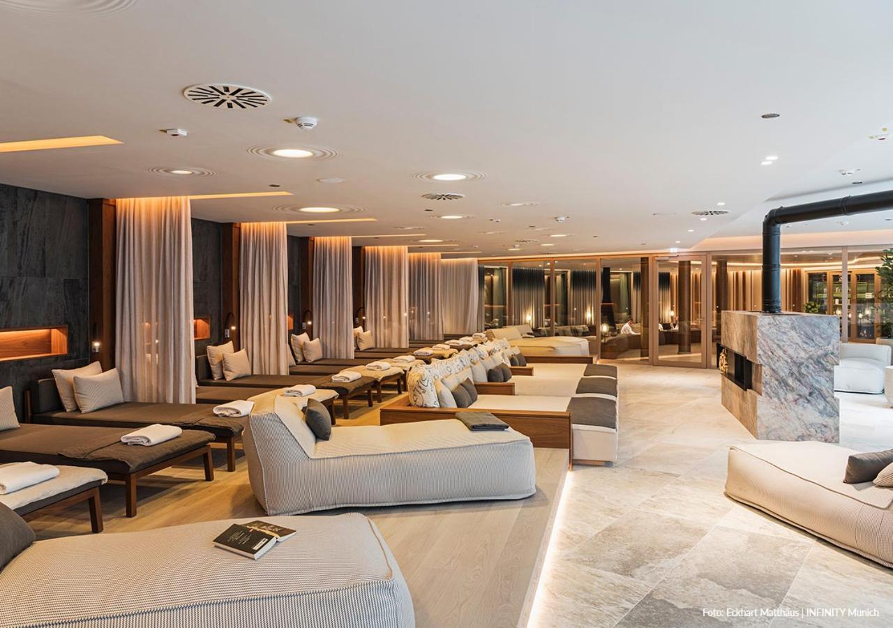 Infinity Hotel & Conference Resort Munich
