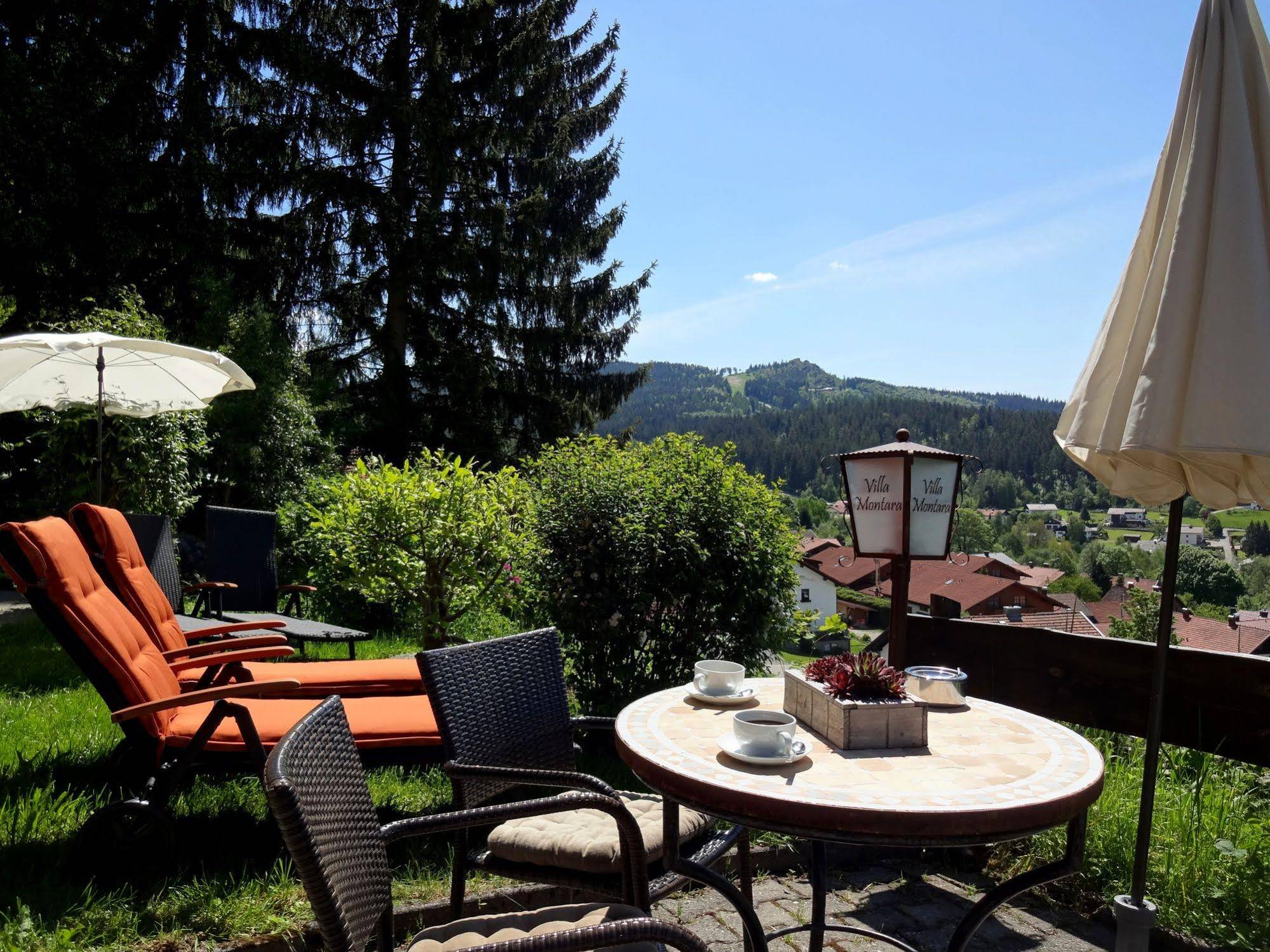 Villa Montara Bed & Breakfast