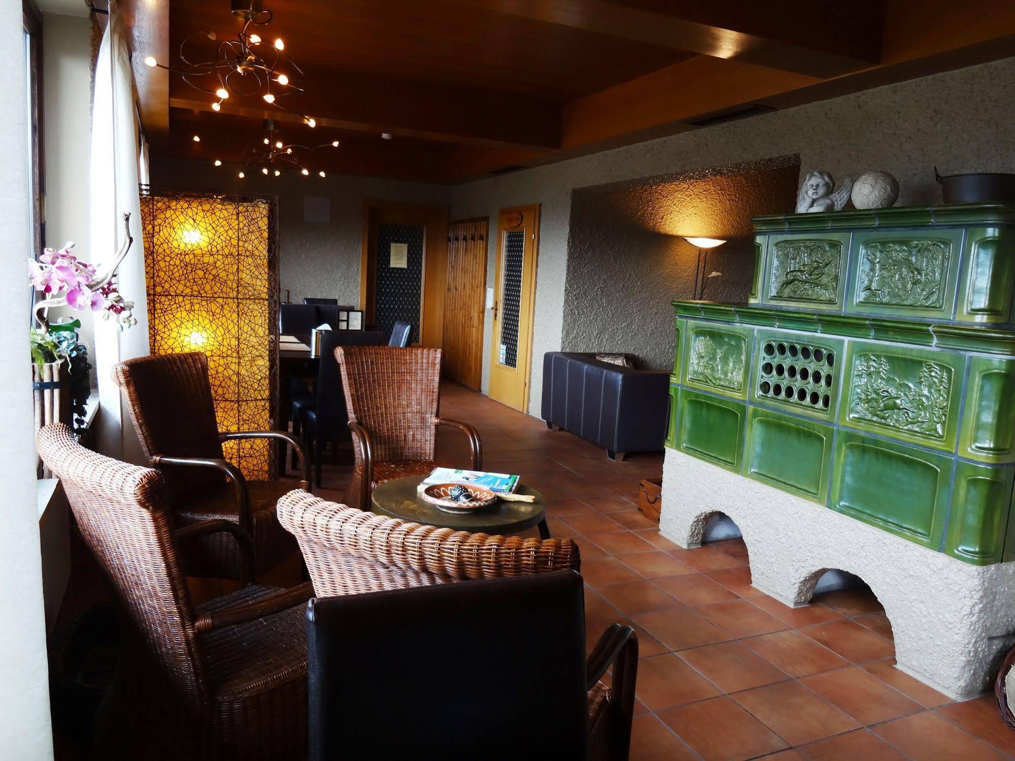 Villa Montara Bed & Breakfast