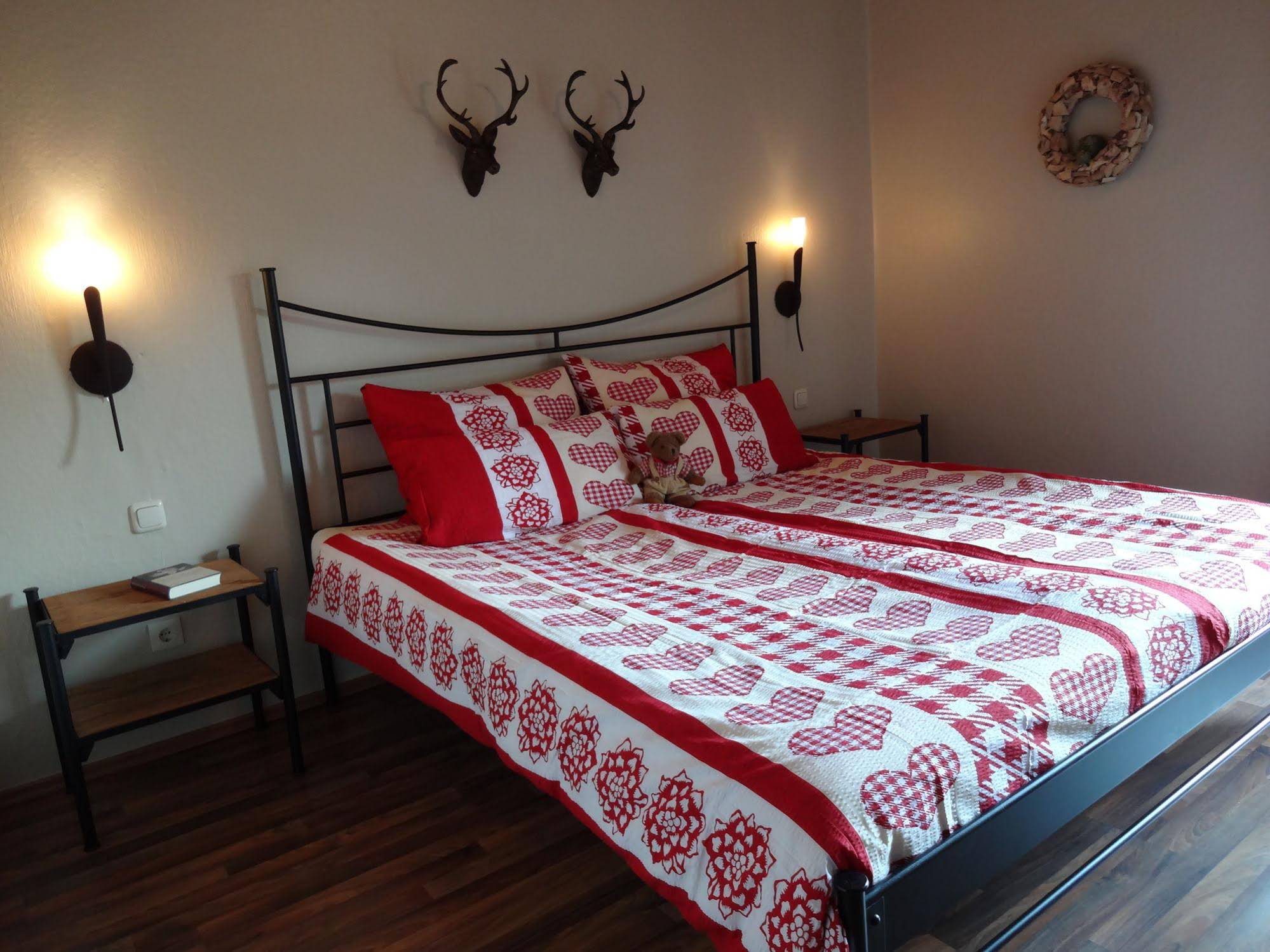 Villa Montara Bed & Breakfast