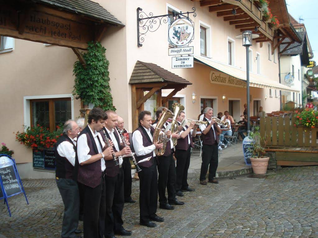 Hotel Dimpfl - Stadl
