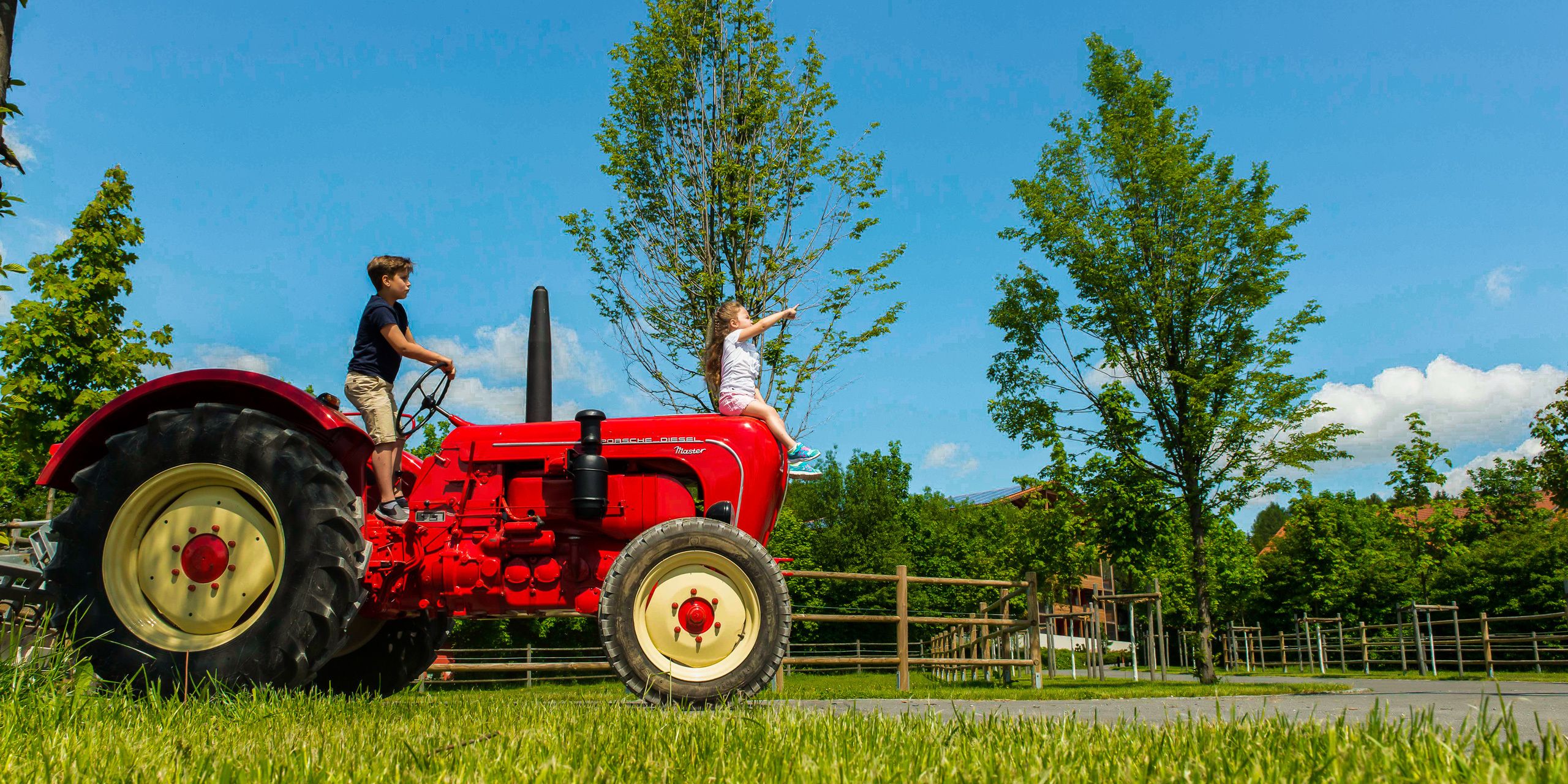 ULRICHSHOF Nature • Family • Design