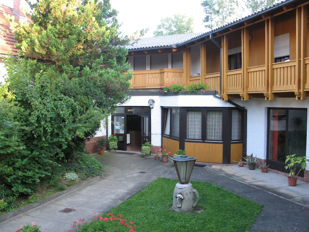 Landgasthof Zur Schwarzenburg Zwicknagl