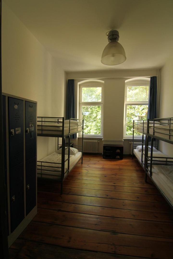 36 Rooms Hostel