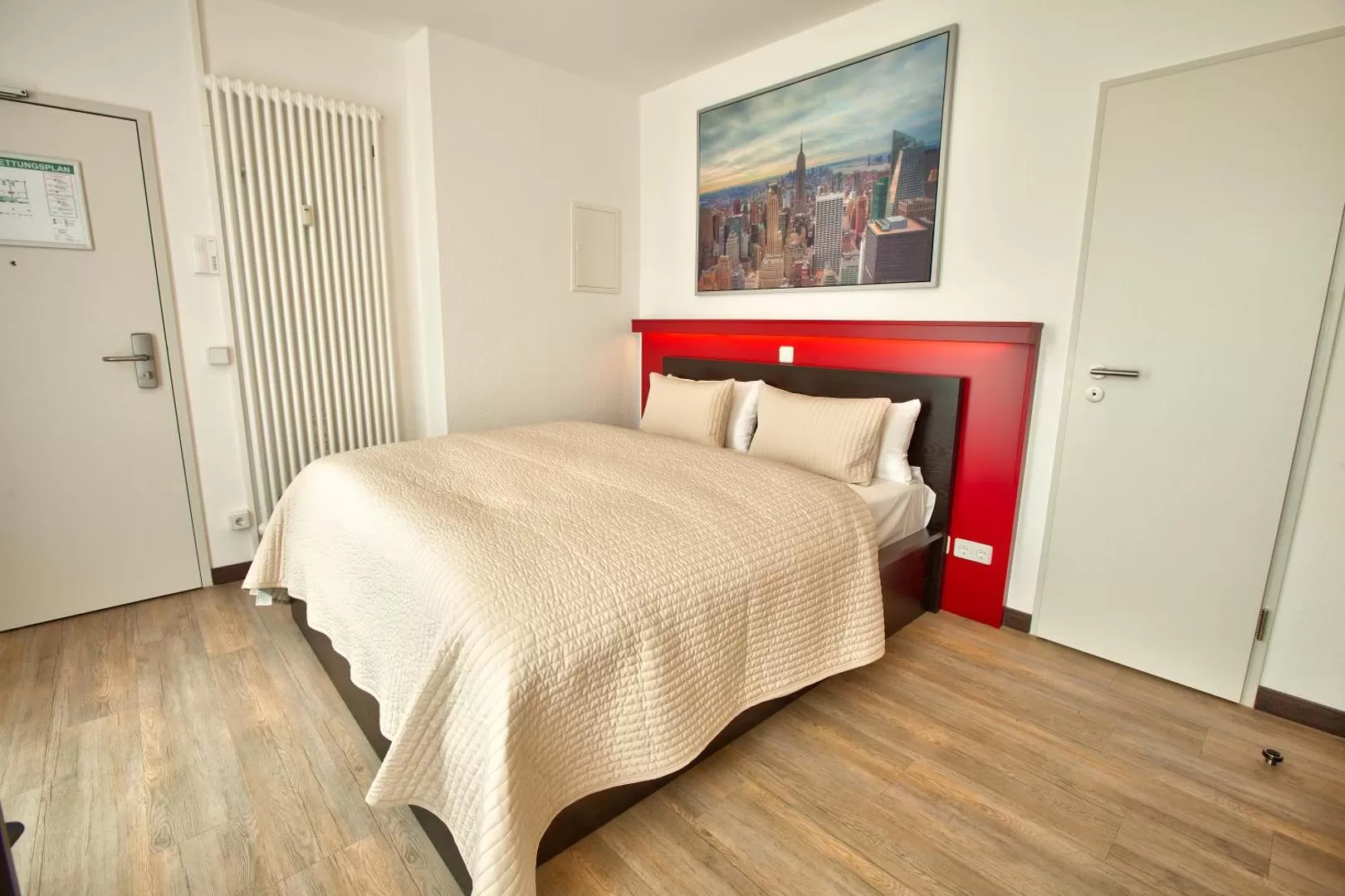 6 Rooms