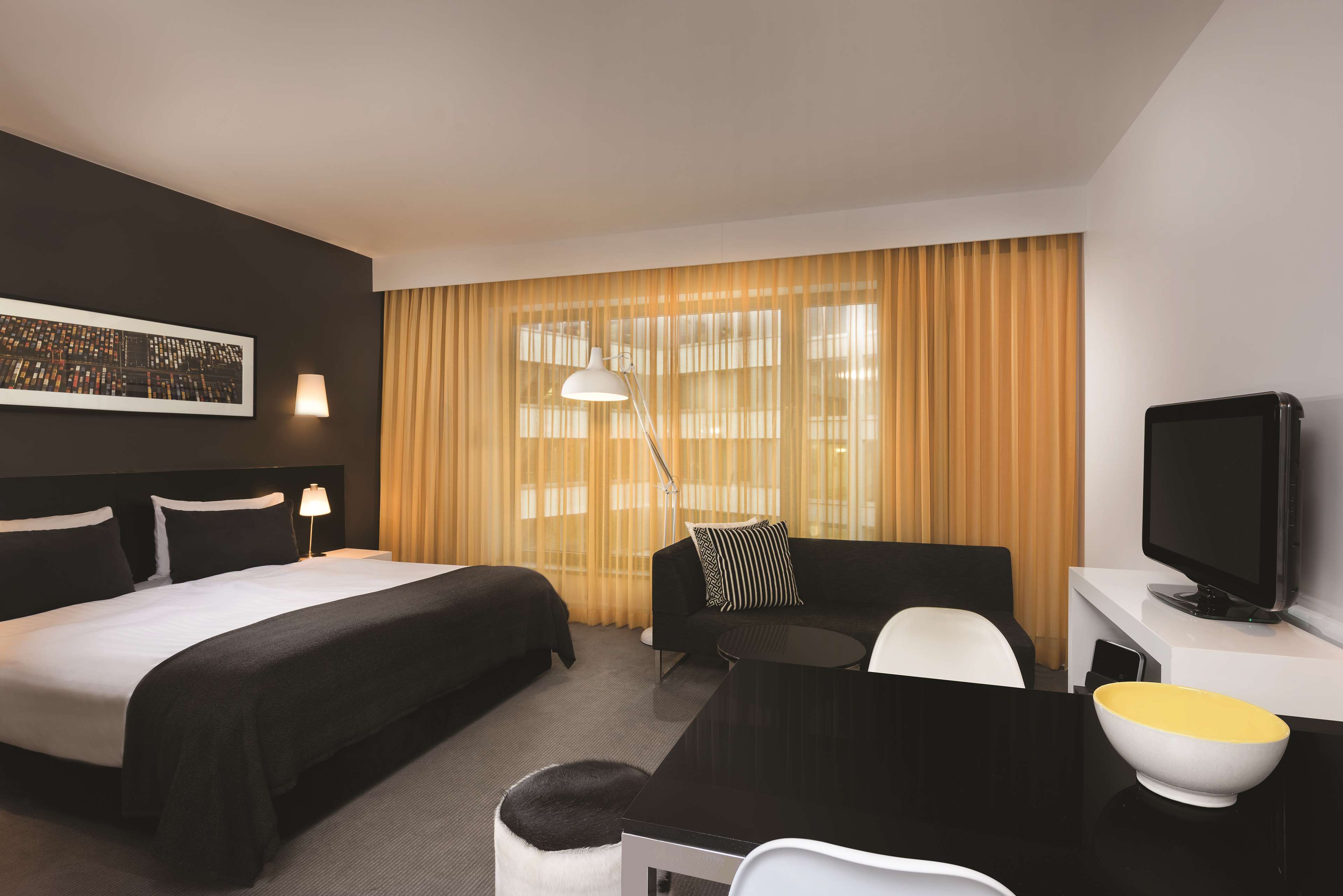 Adina Apartment Hotel Berlin Hackescher Markt