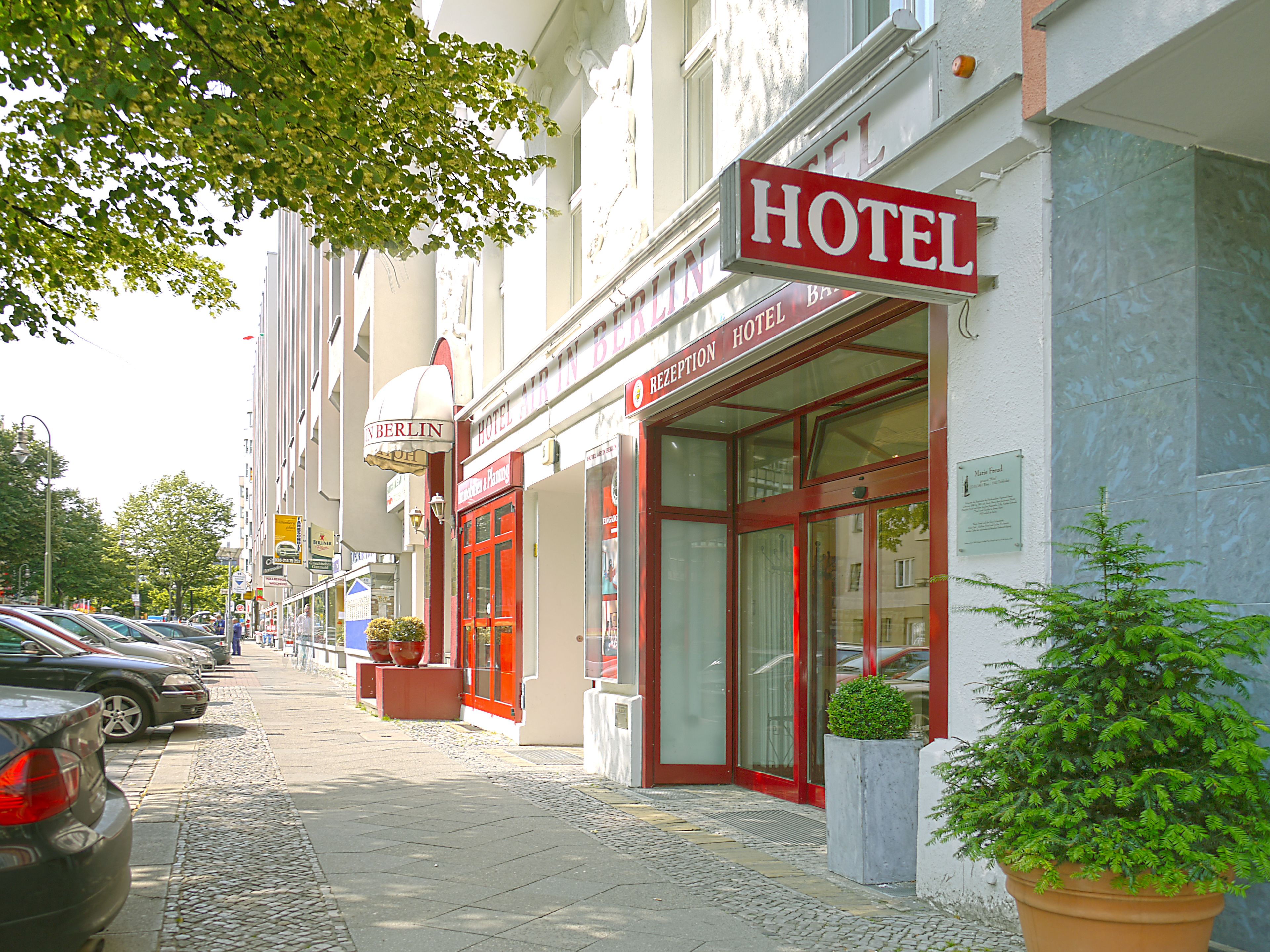 Air In Berlin Hotel