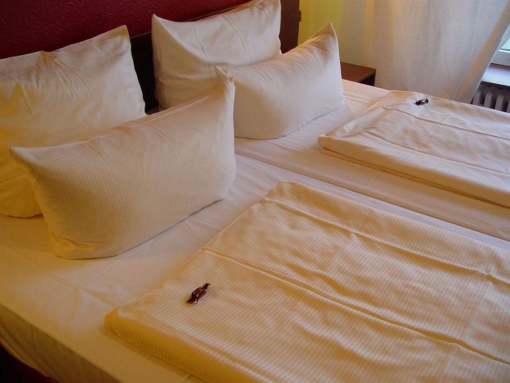 Alecsa Hotel