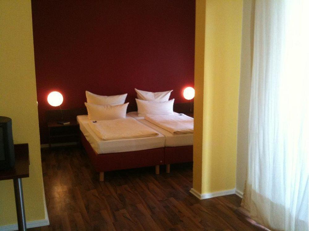 Alecsa Hotel