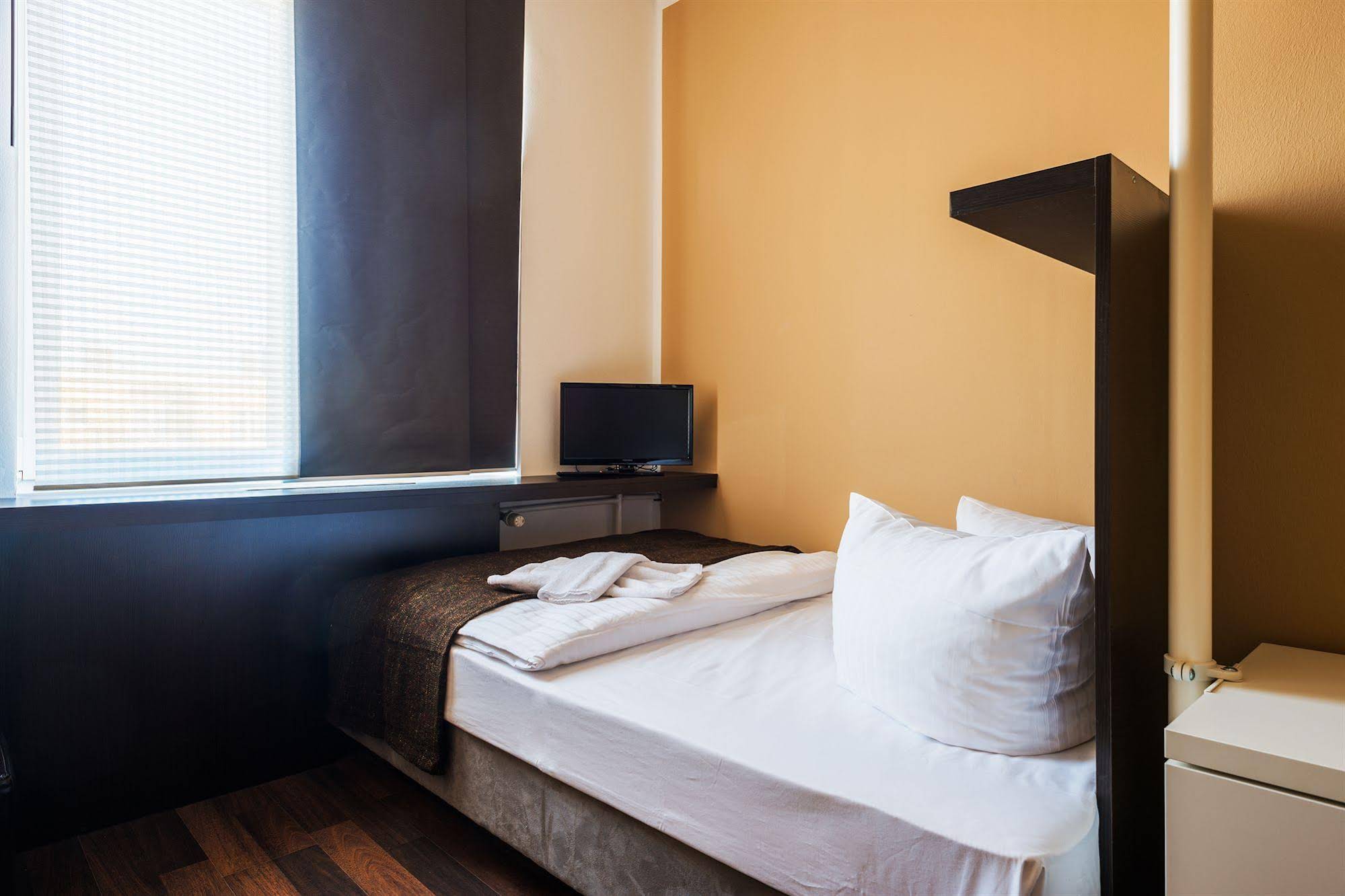 Apple City Hotel