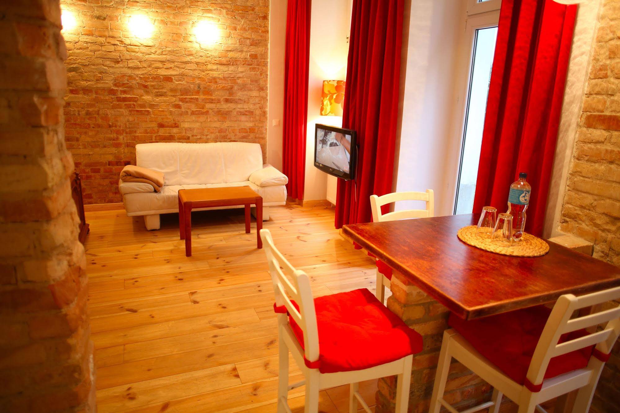 Brilliant Apartments