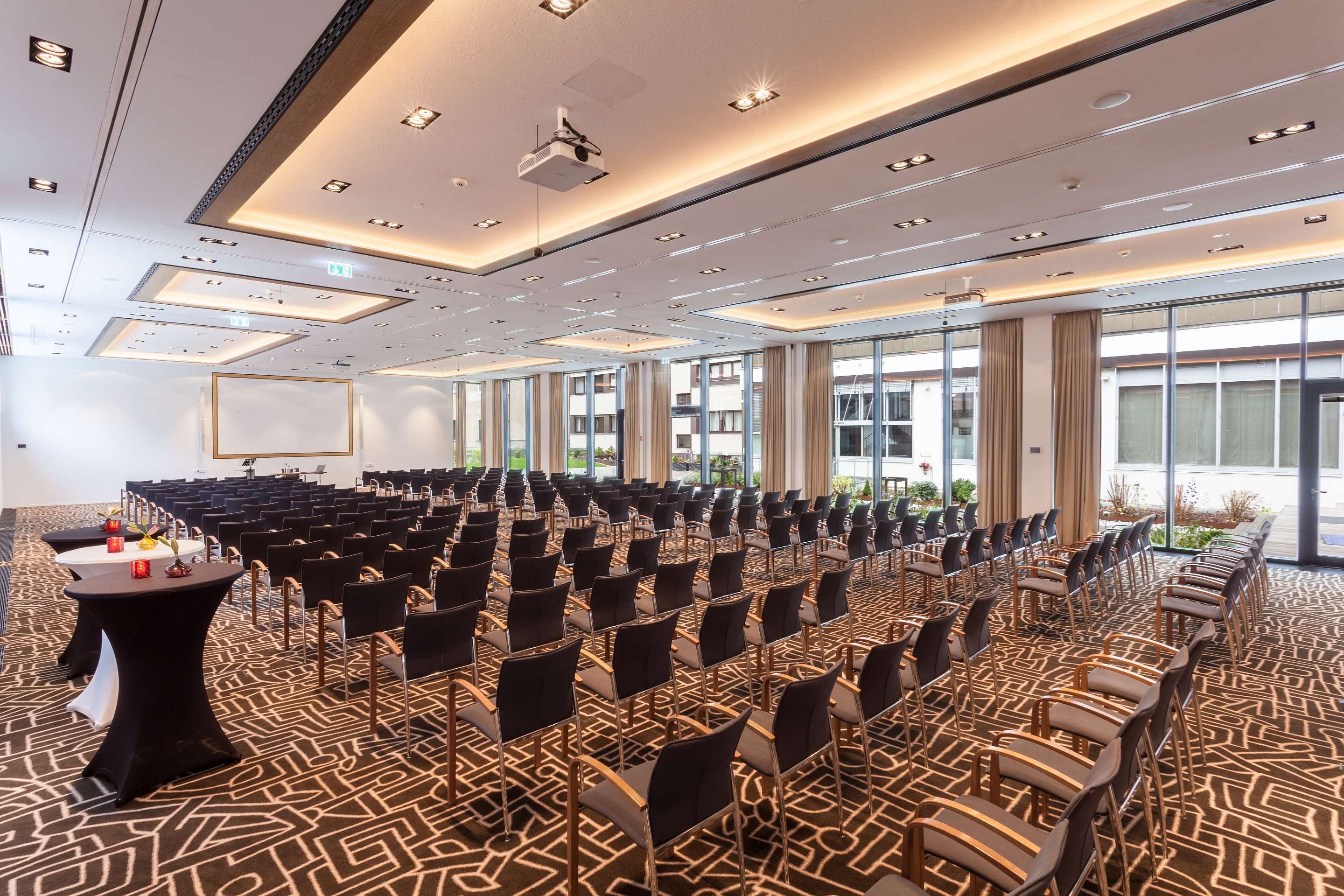 Golden Tulip Hamburg