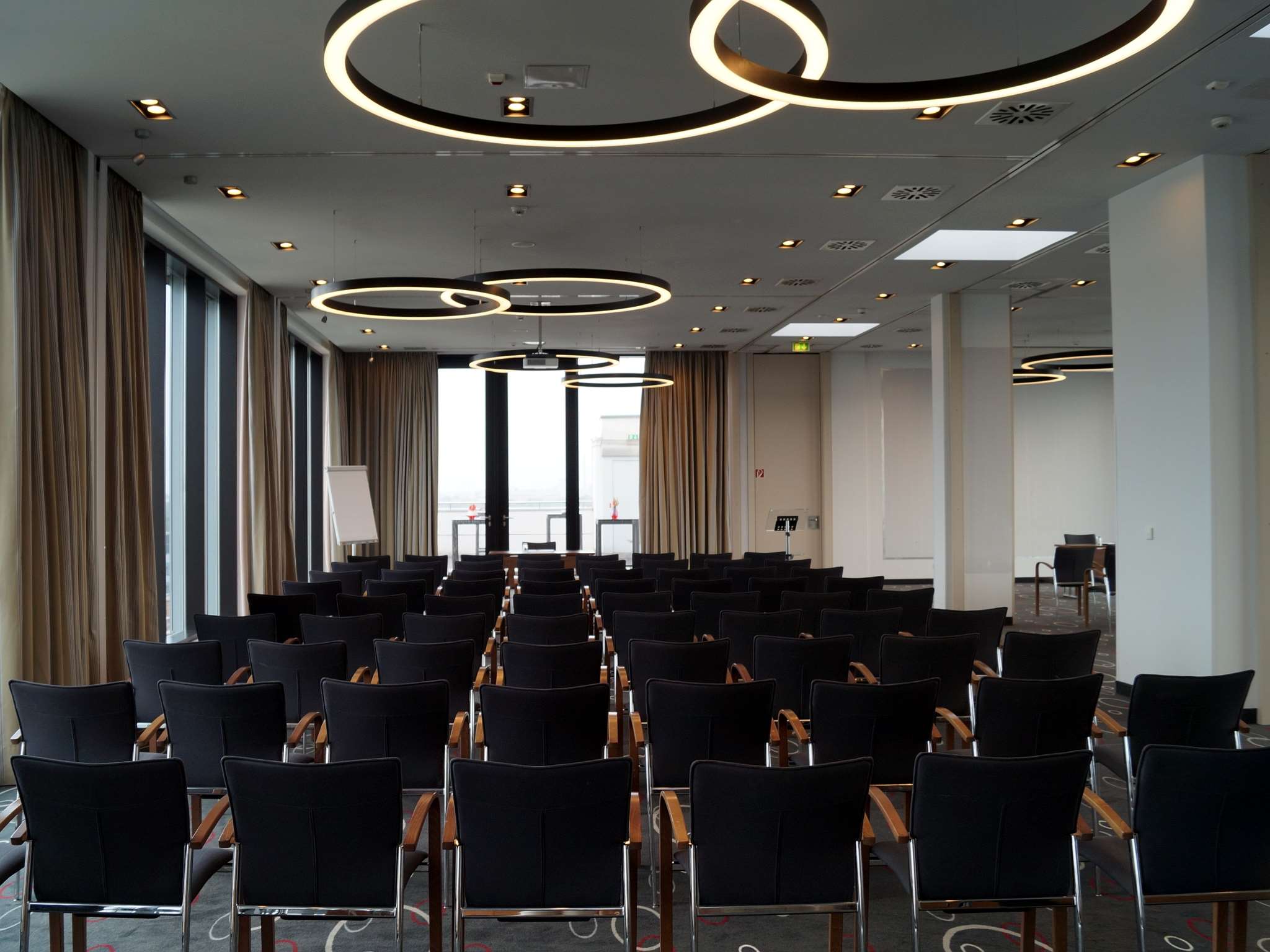 Golden Tulip Hamburg