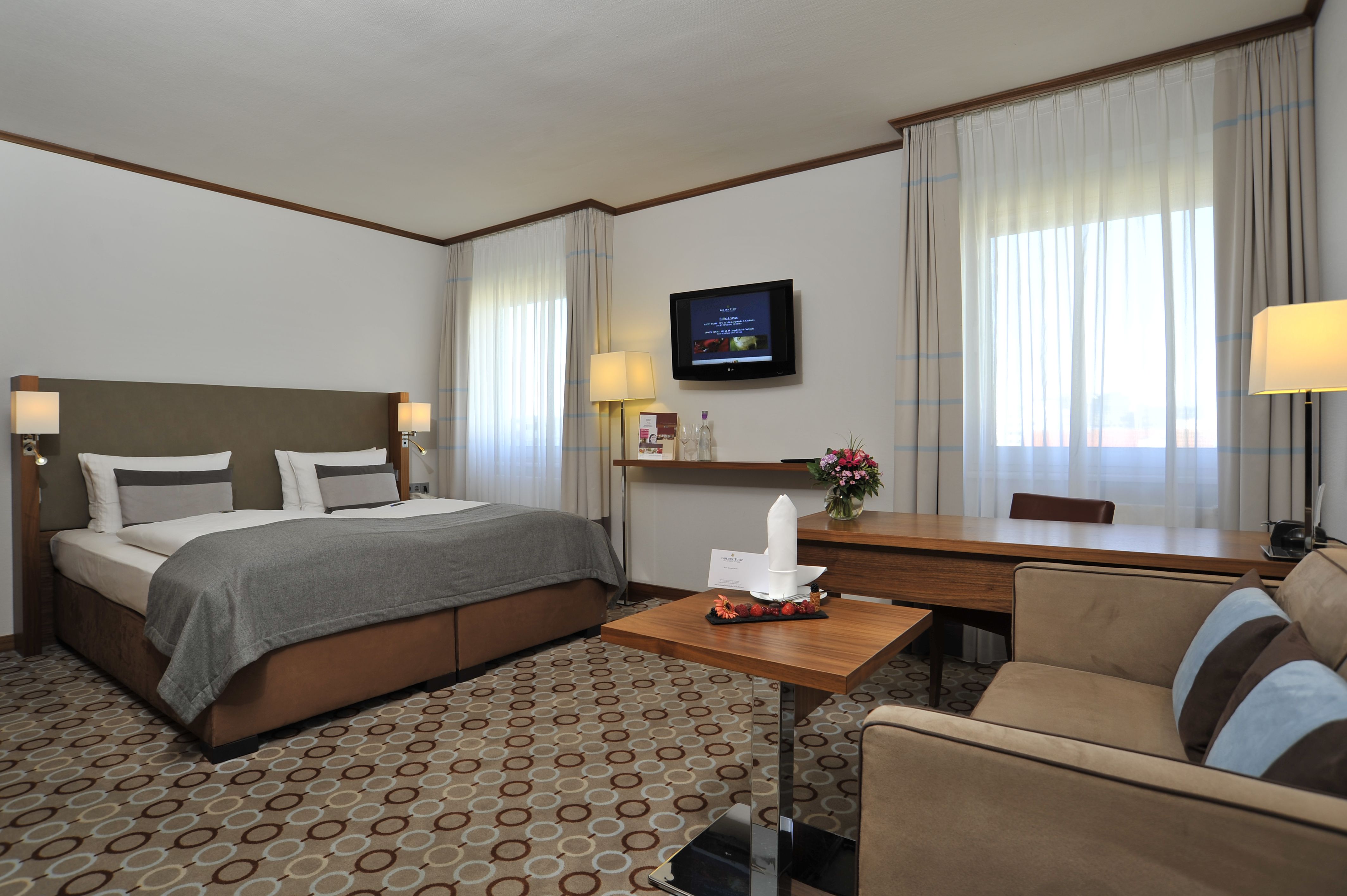 Golden Tulip Hamburg