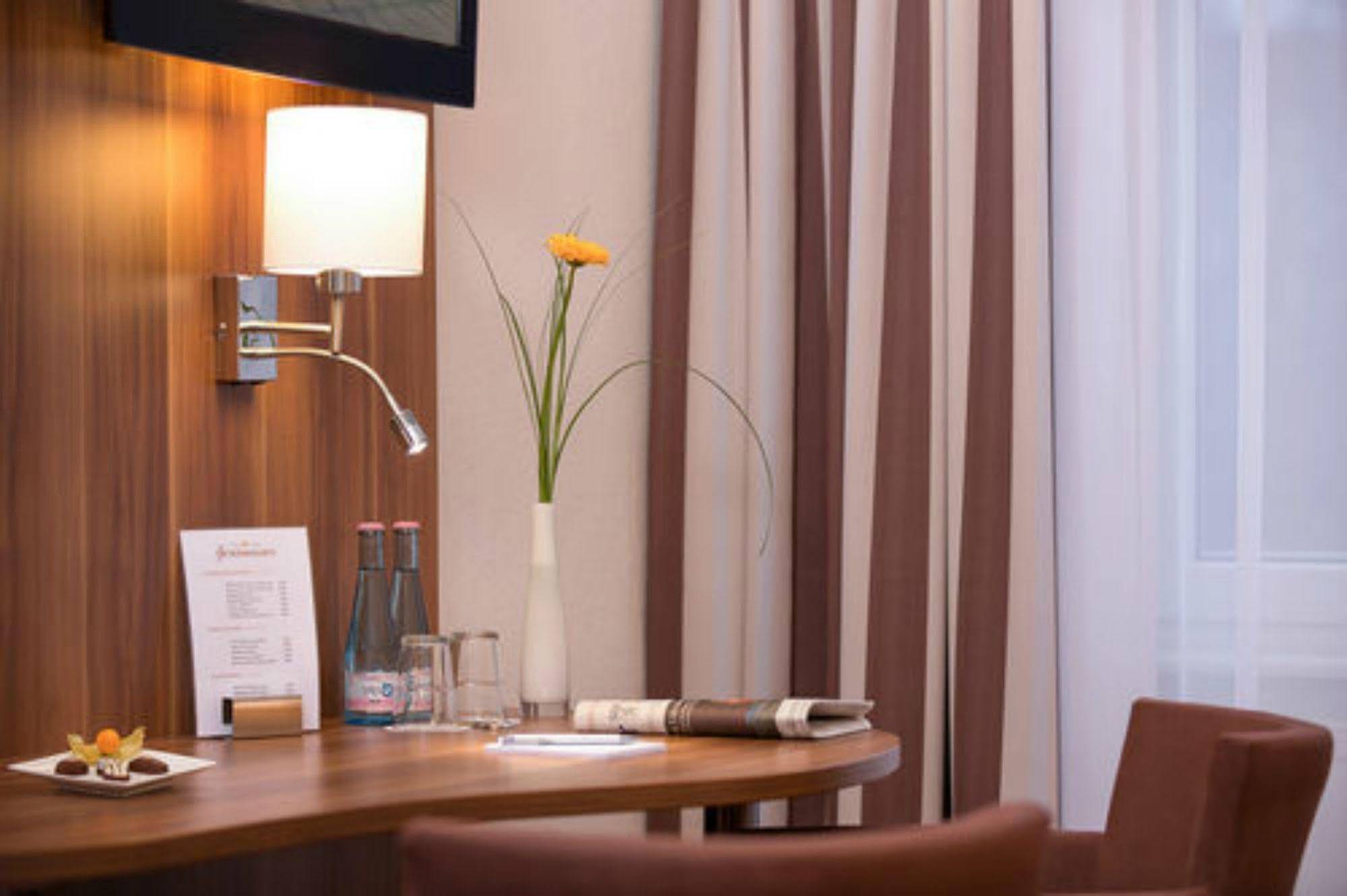 Gold Hotel am Wismarplatz