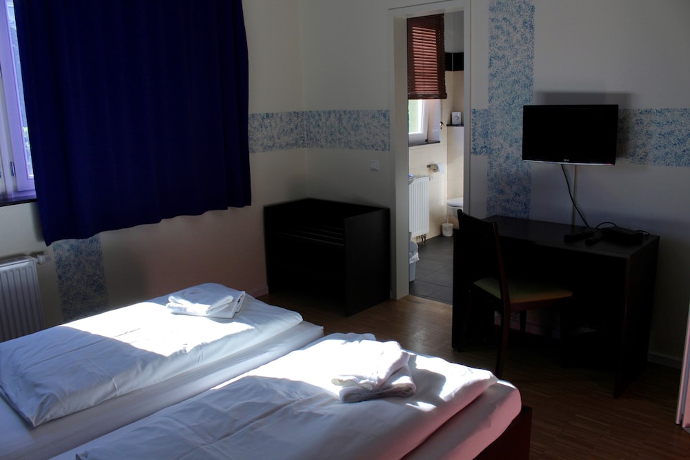Holi Hostel Hotel