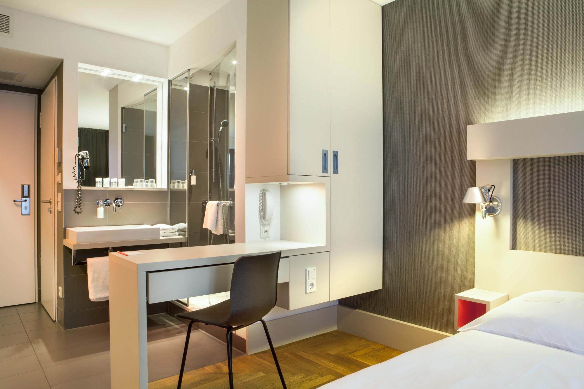 Hotel AMANO East Side
