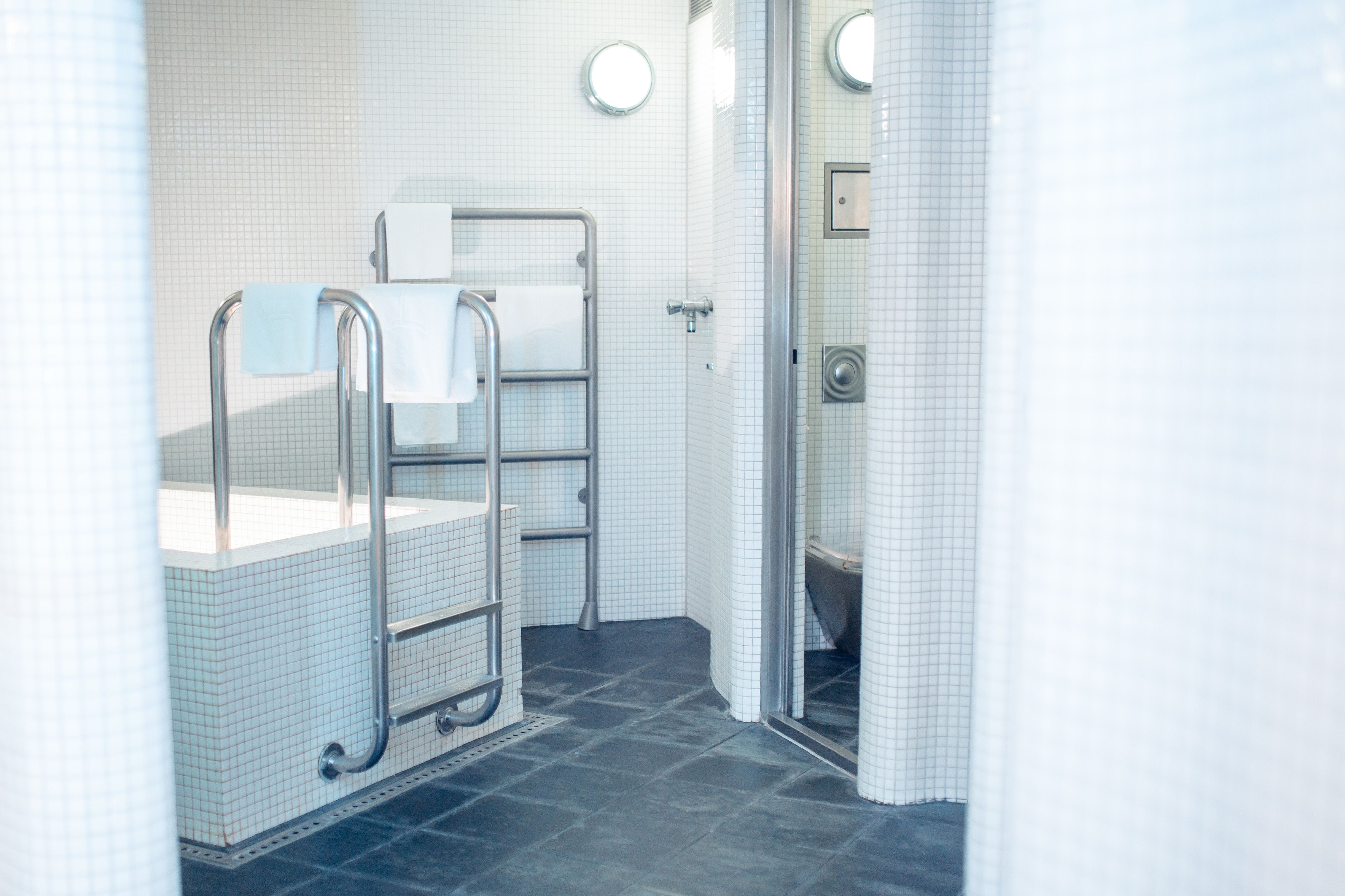 Hotel Bleibtreu Berlin By Golden Tulip