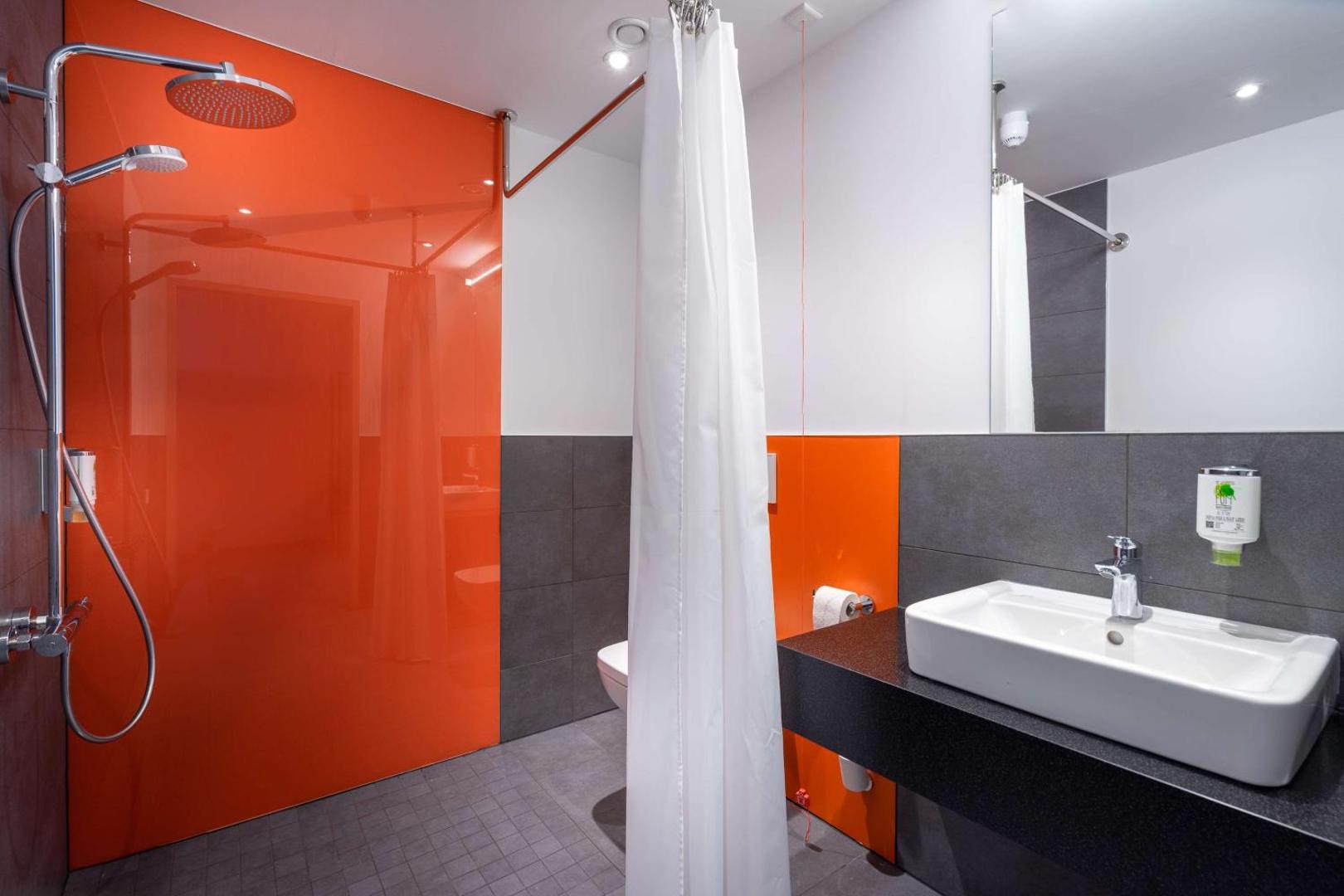 Hotel Campanile Berlin Brandenburg Airport