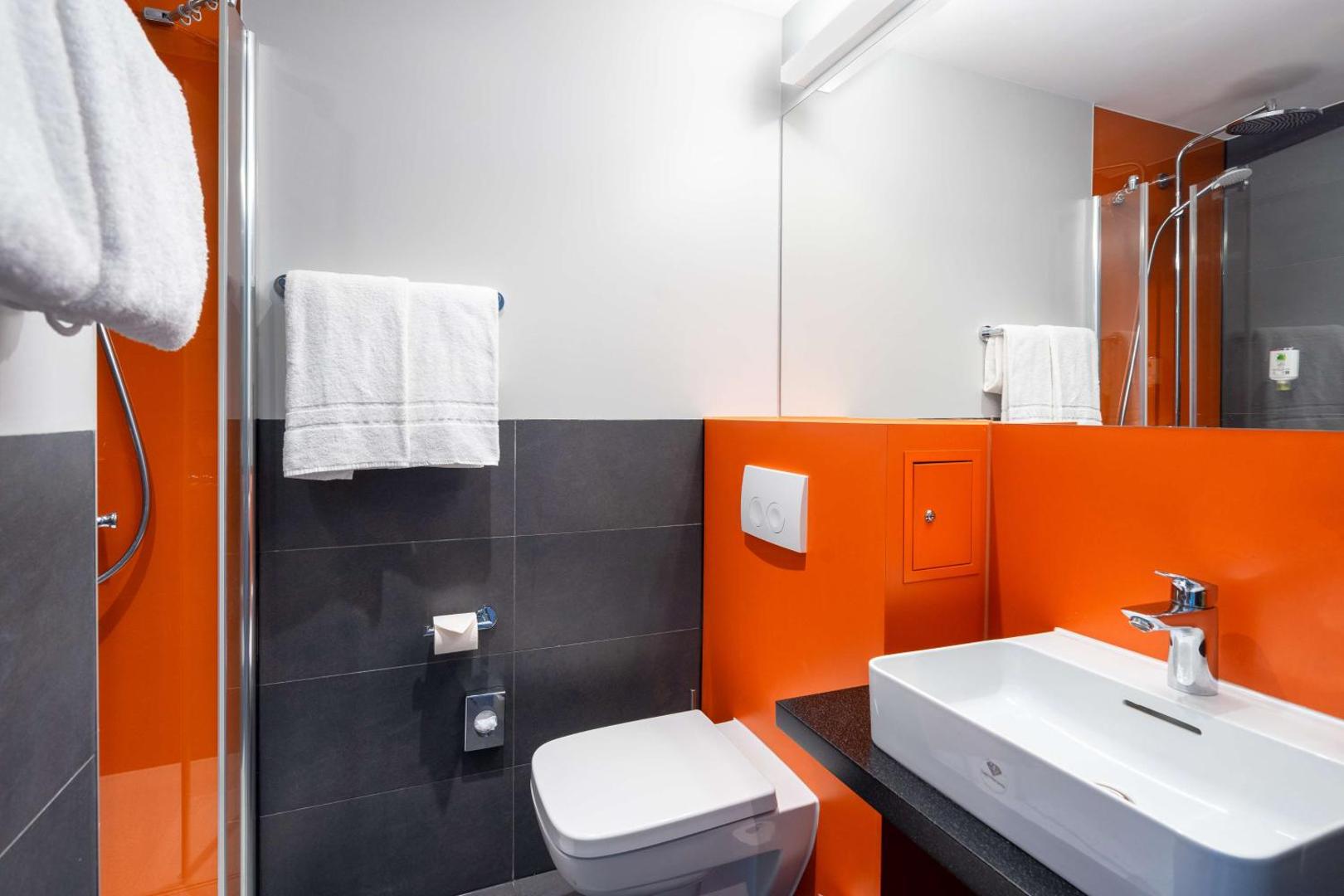 Hotel Campanile Berlin Brandenburg Airport