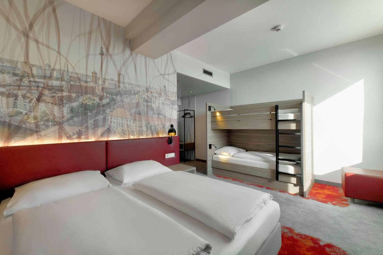 Hotel Campanile Berlin Brandenburg Airport