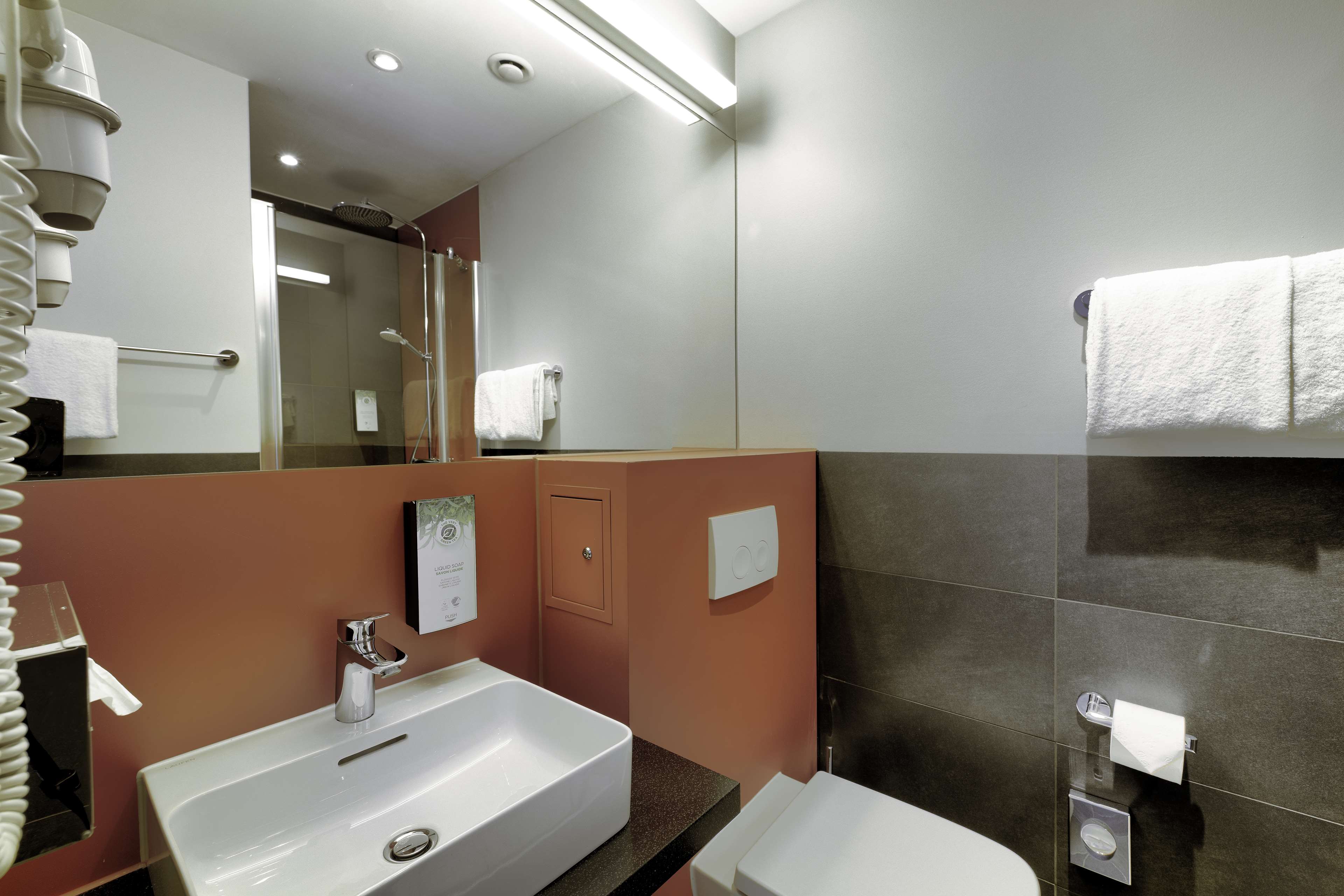 Hotel Campanile Berlin Brandenburg Airport