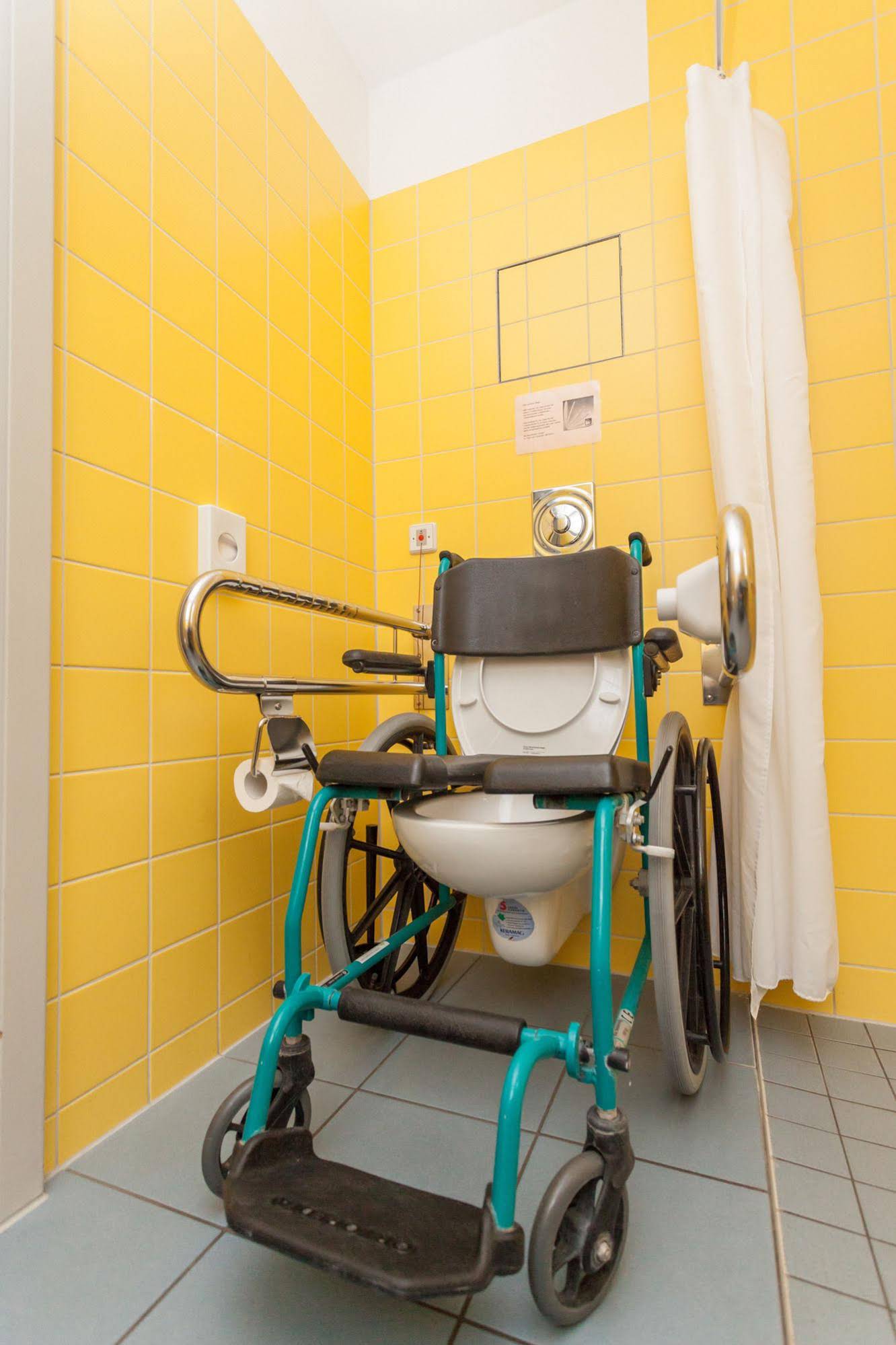 Hotel Mit-Mensch