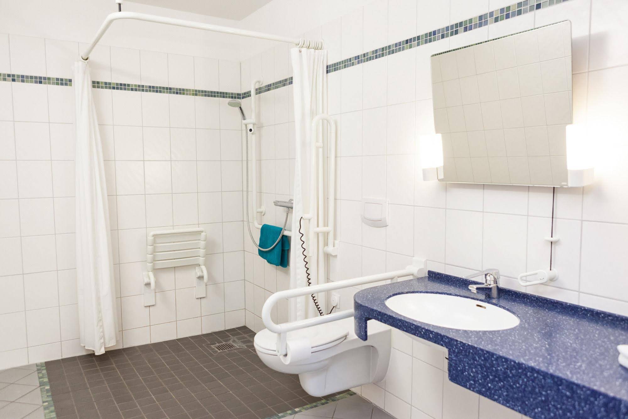 Hotel Mit-Mensch
