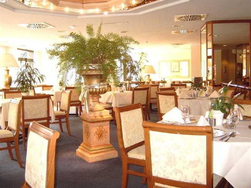 Hotel President