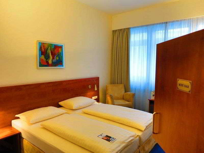 Hotel President