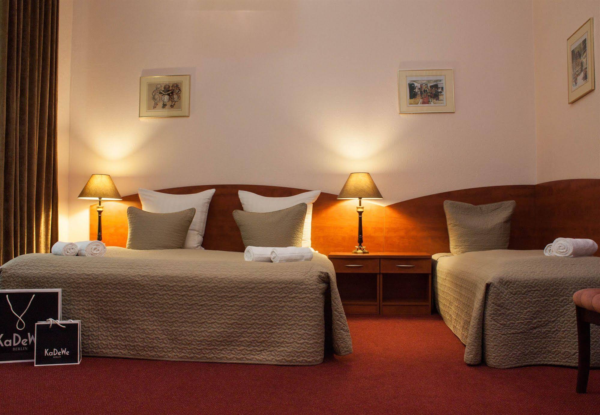 W22 Hotel