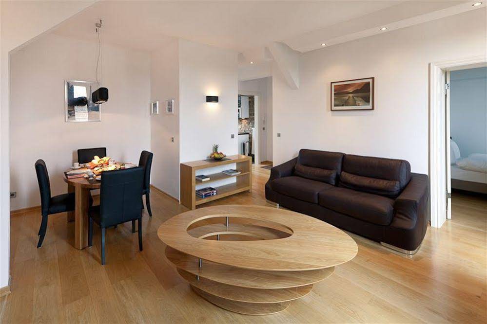 Luxoise