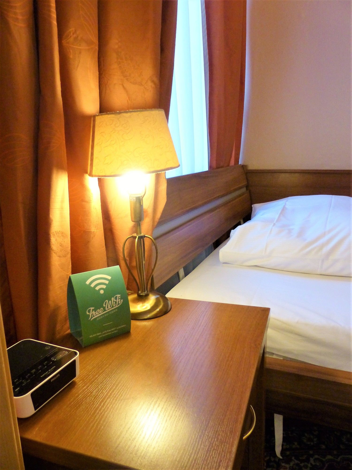 Hotel Pension Savoy