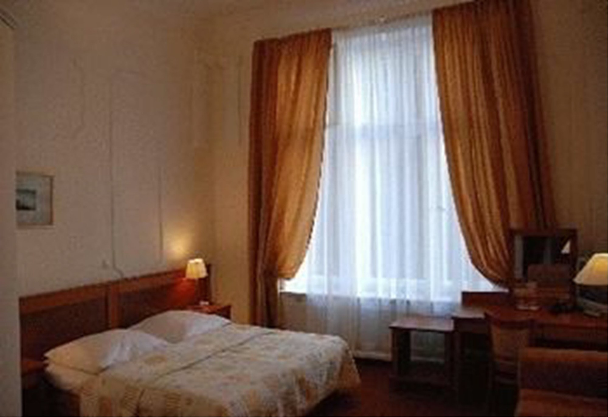 Hotel Pension Savoy