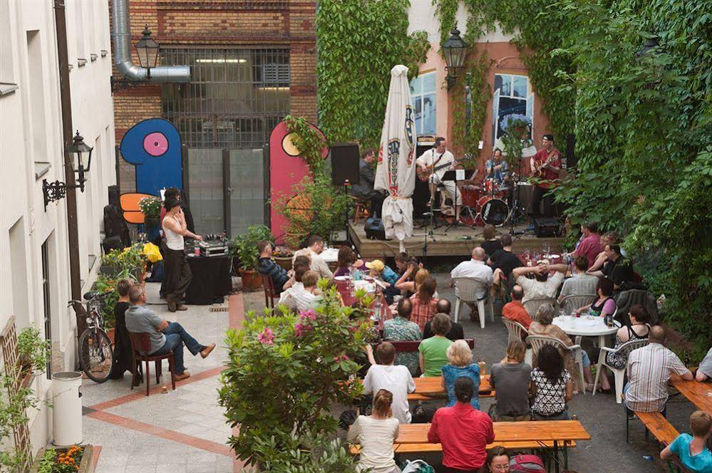 Steps-Hotel Mitte/Wedding