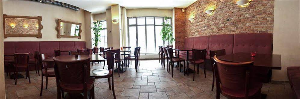 Steps-Hotel Mitte/Wedding