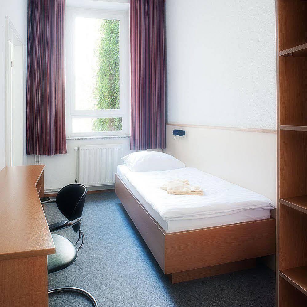 Steps-Hotel Mitte/Wedding