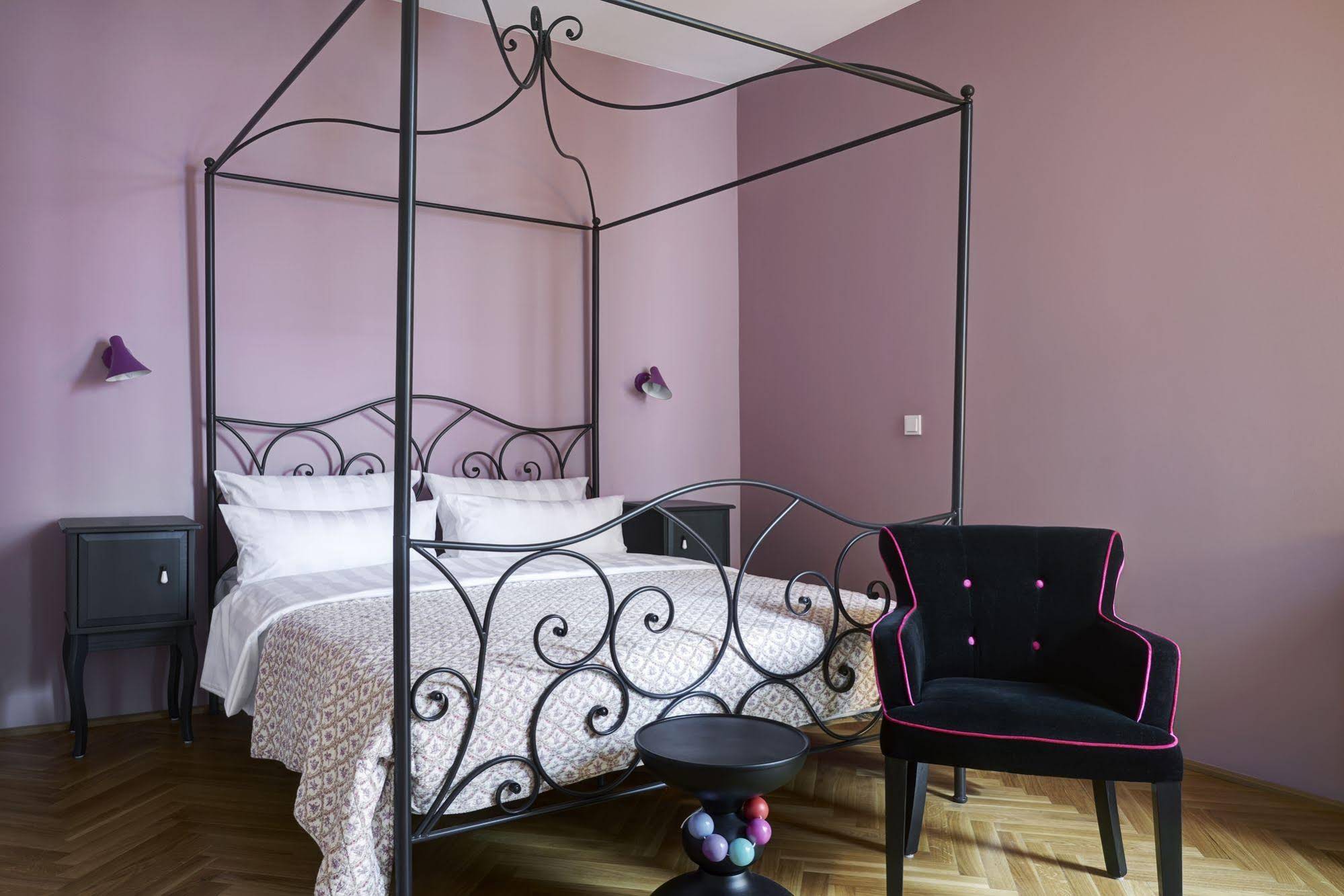 The Circus Apartments