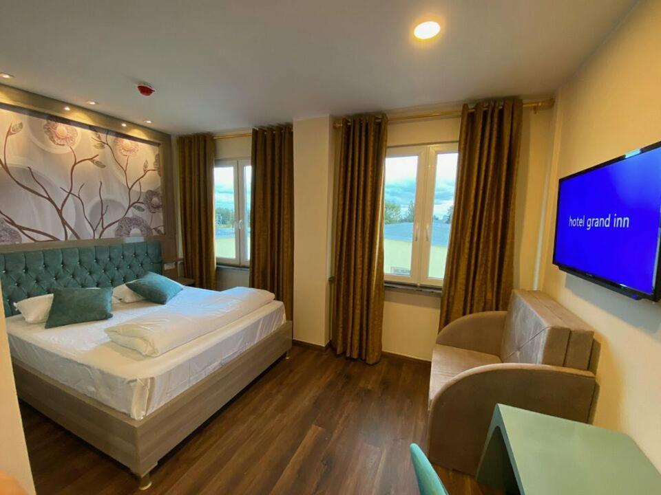 The Grand Inn Hotel