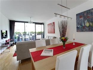 Voltaire Apartments