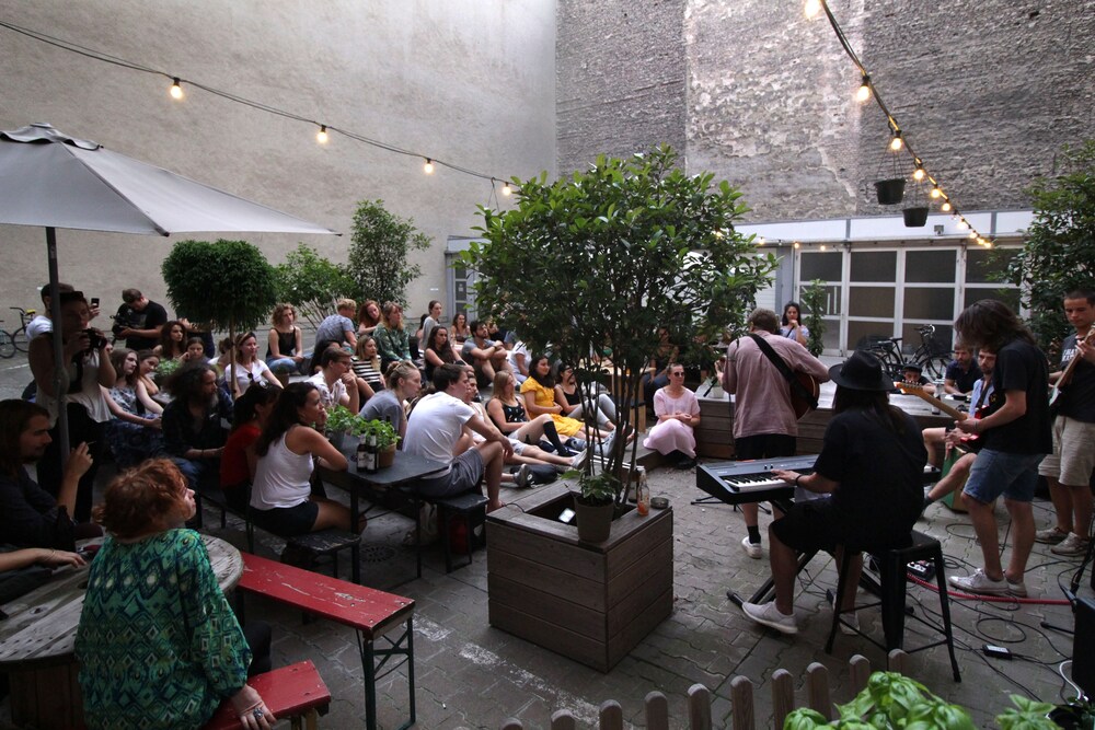 Wallyard Concept Hostel